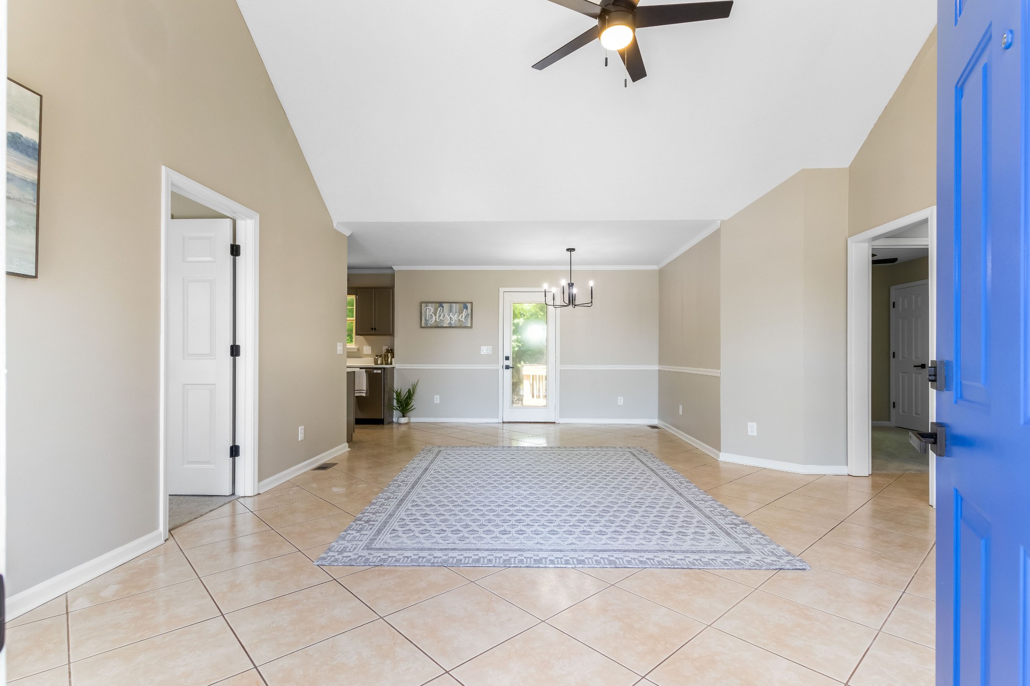 2549 Hillingdon Dr Property Photo 6