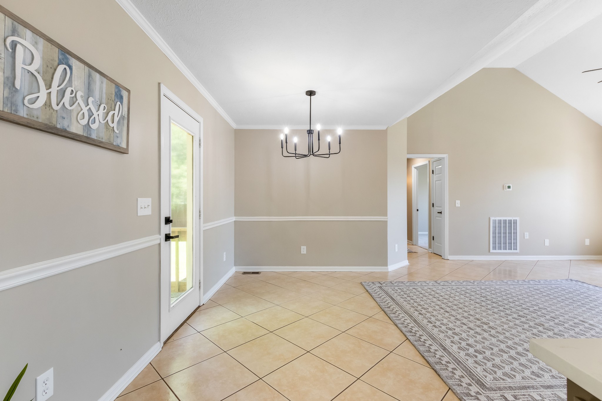 2549 Hillingdon Dr Property Photo 8