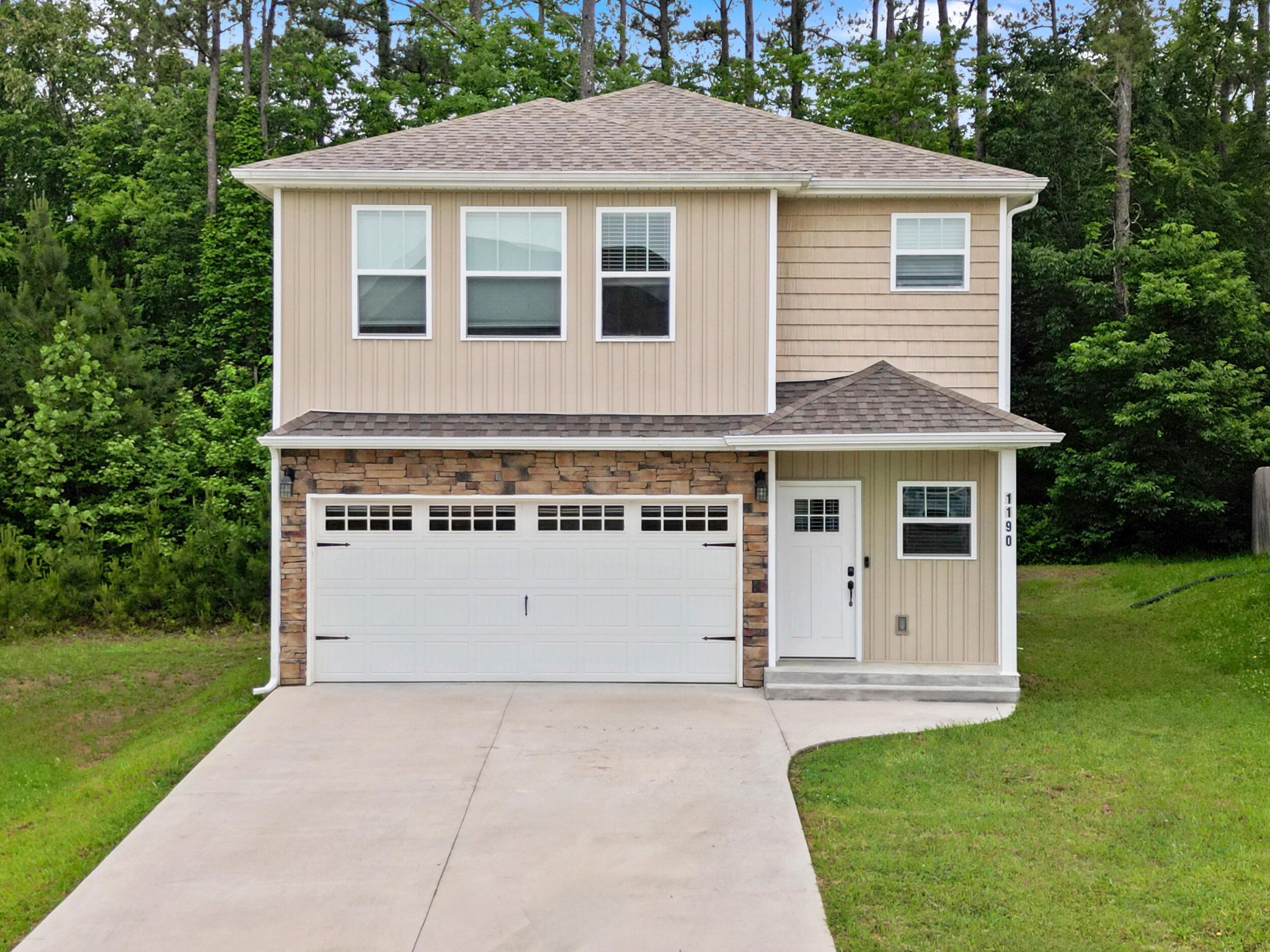1190 Stonegate Circle, NW