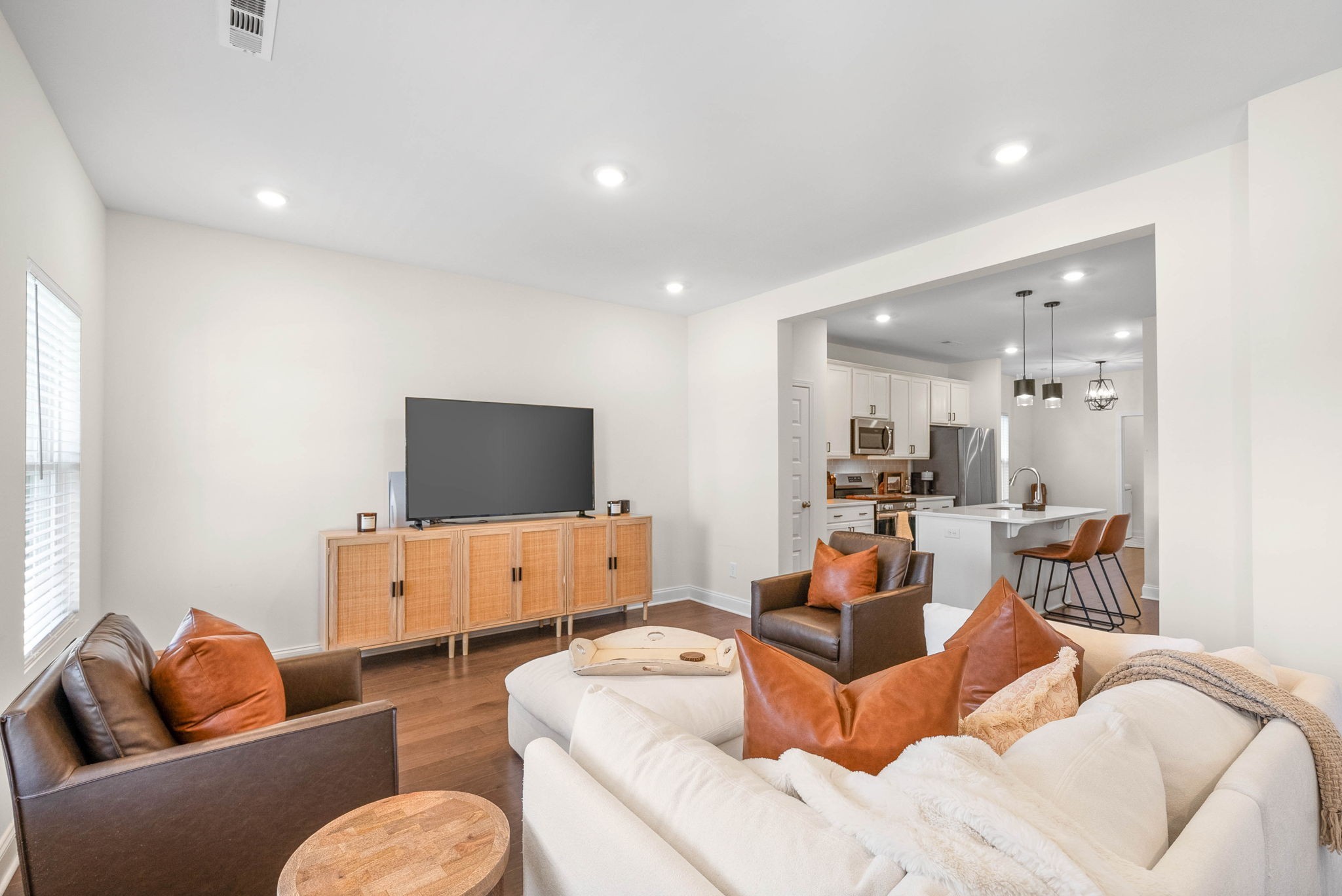 967 Nance Ln Property Photo 1