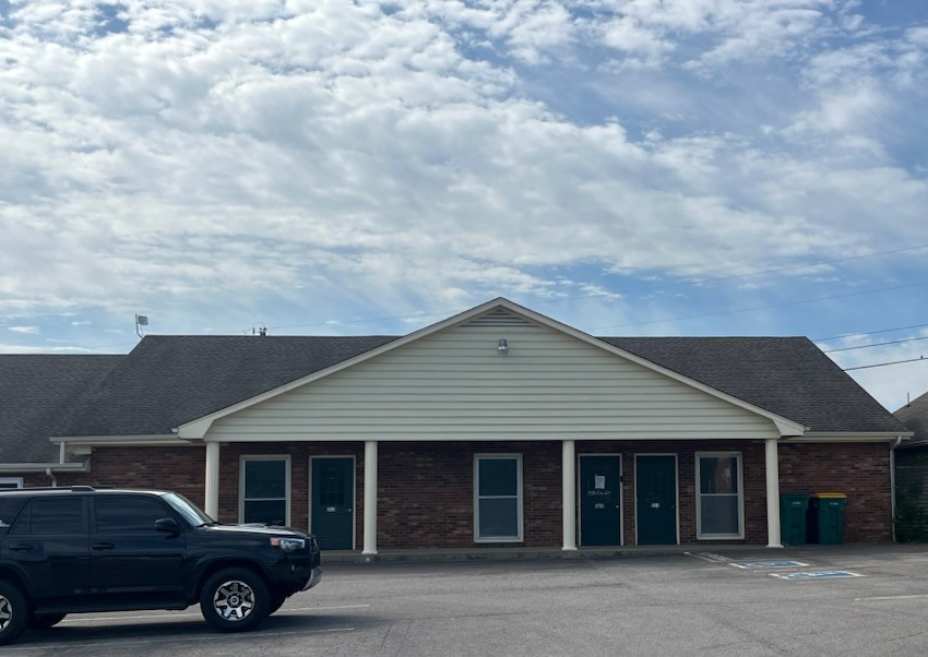 1169 Nashville Hwy Property Photo 1
