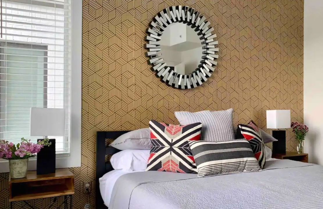 2521 Clifton Ave Property Photo 1