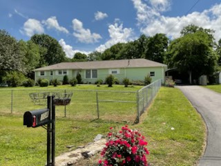 904 Apple Valley Rd Property Photo 1