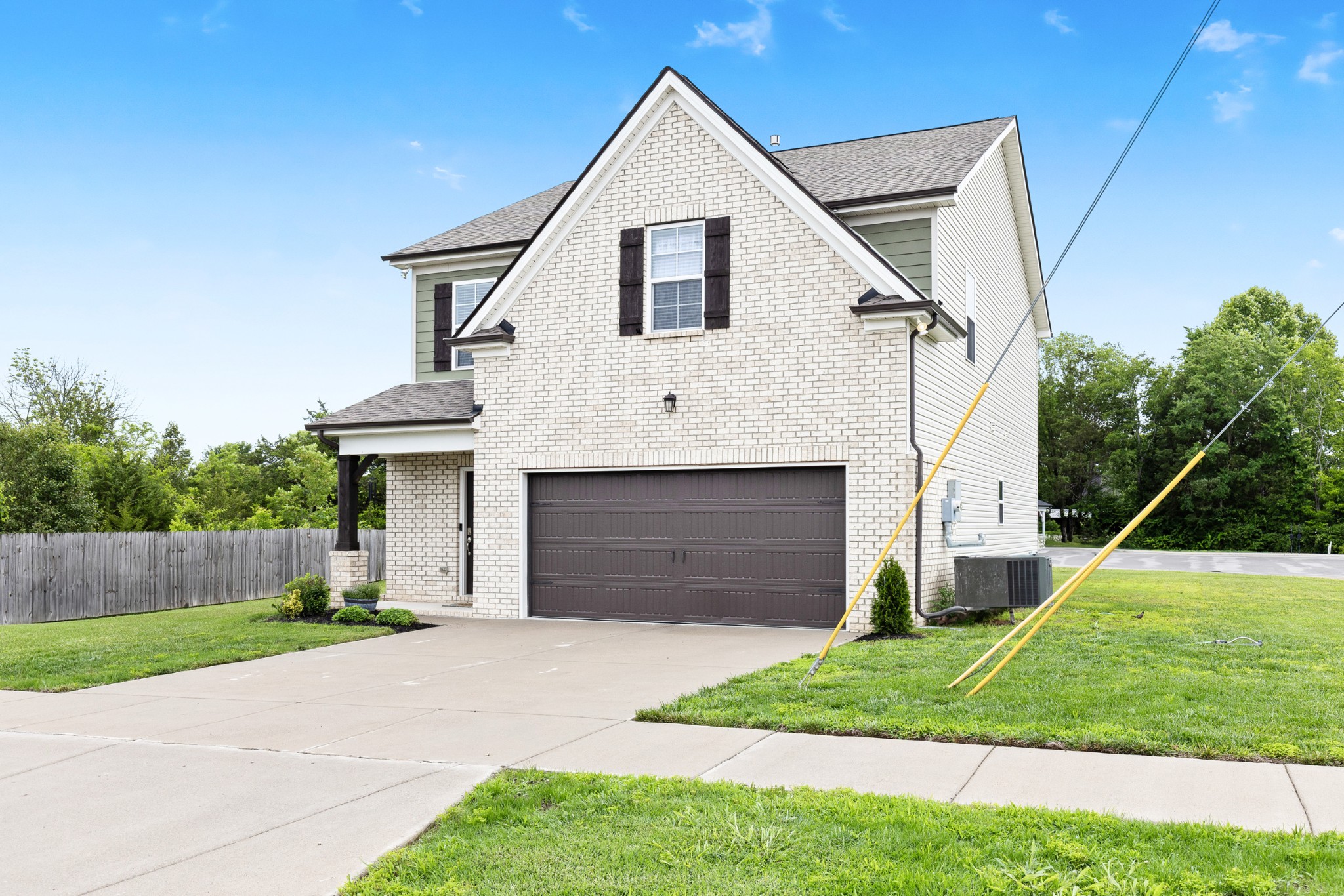 1339 Raden Dr Property Photo 3