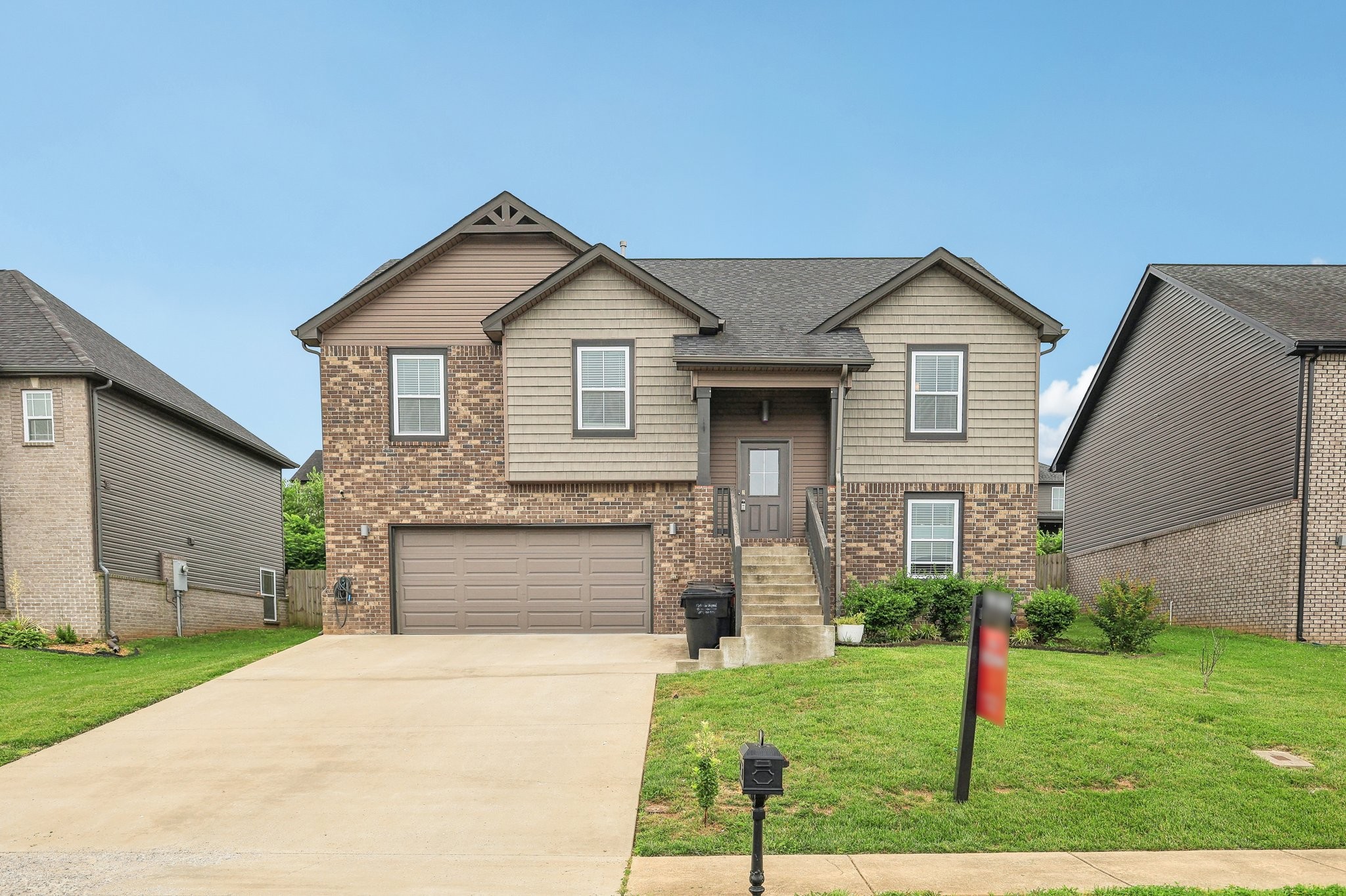 974 Bonellis Ln Property Photo 2