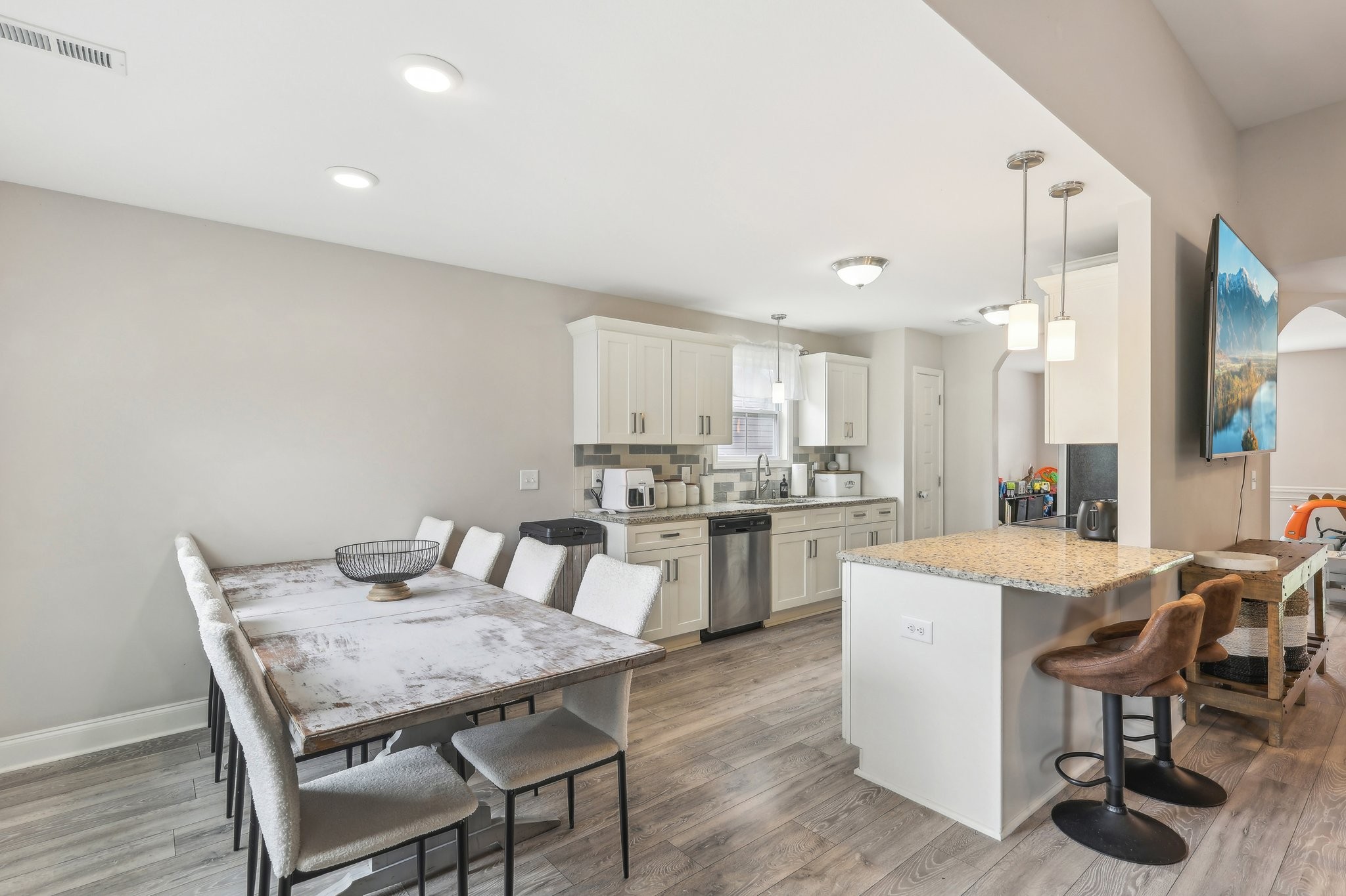 974 Bonellis Ln Property Photo 8