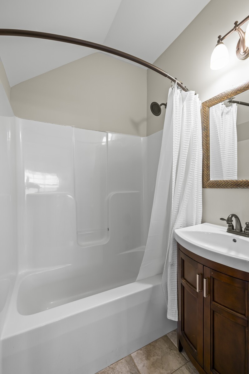 3283 Mecklenburg Dr Property Photo 18