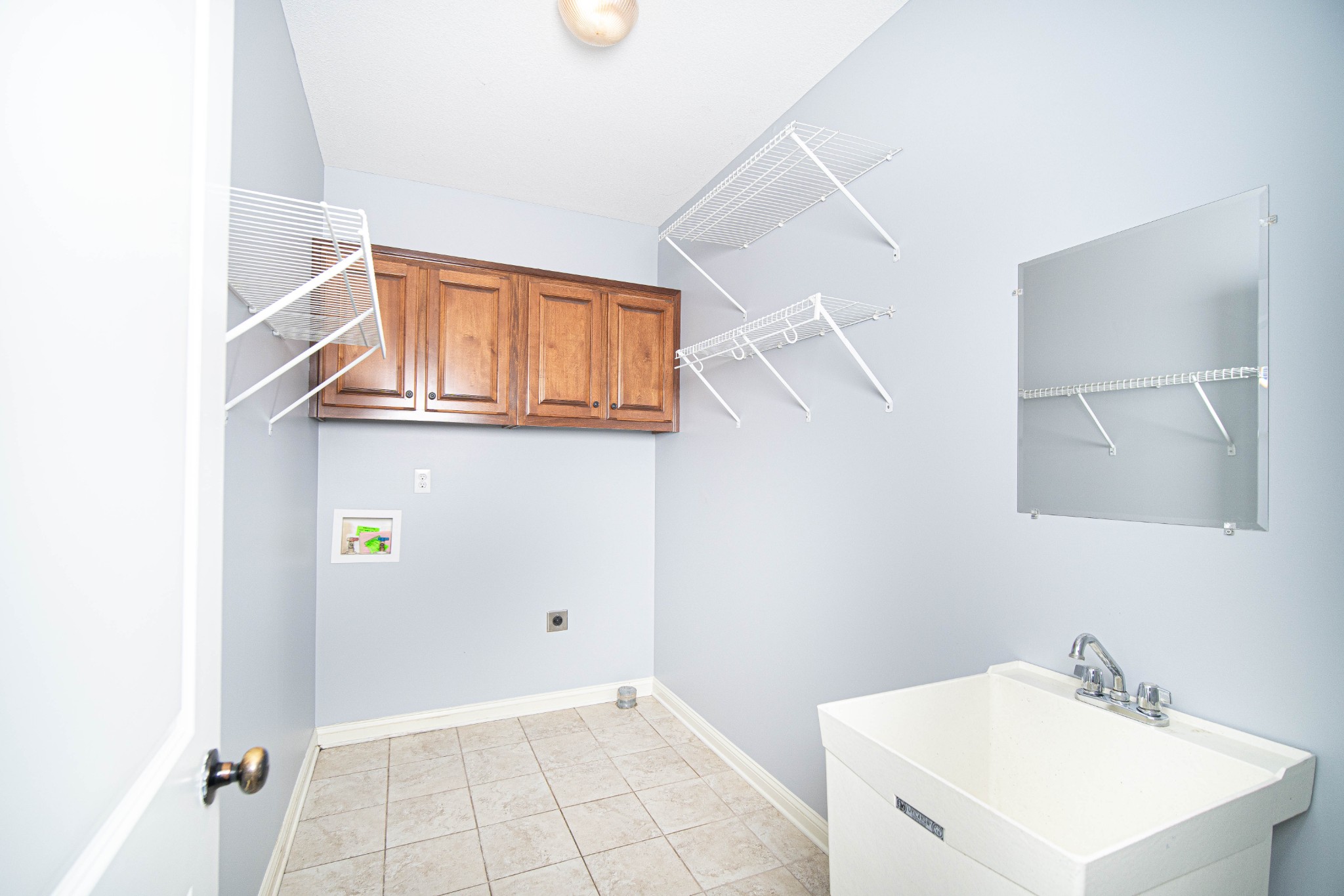1541 Edgewater Ln Property Photo 24
