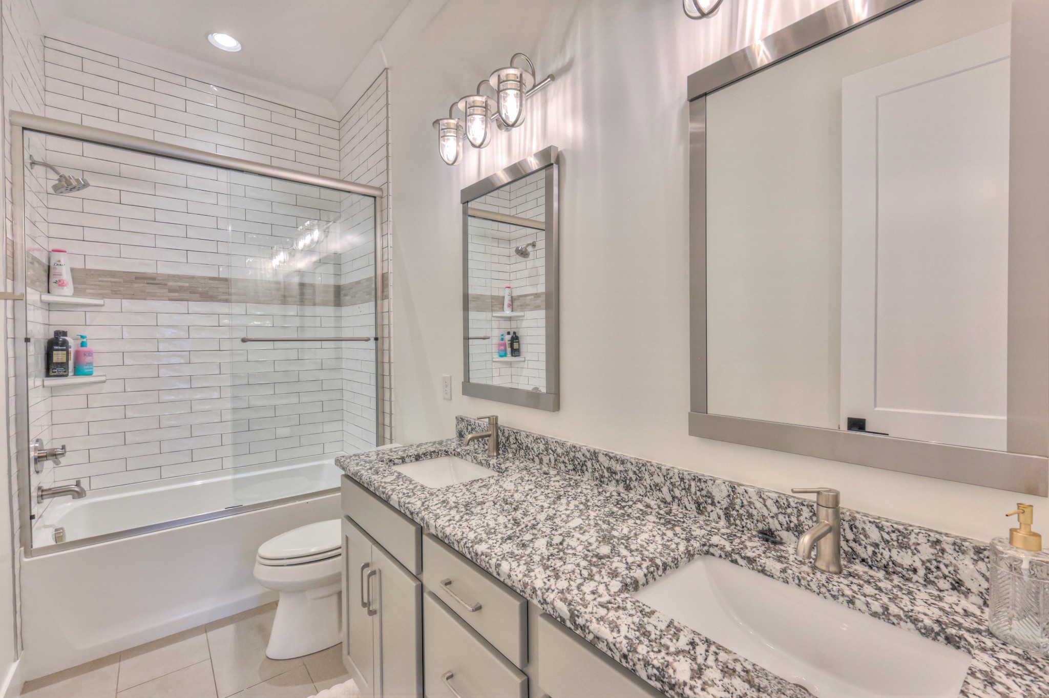 1021 Julian Way Property Photo 46