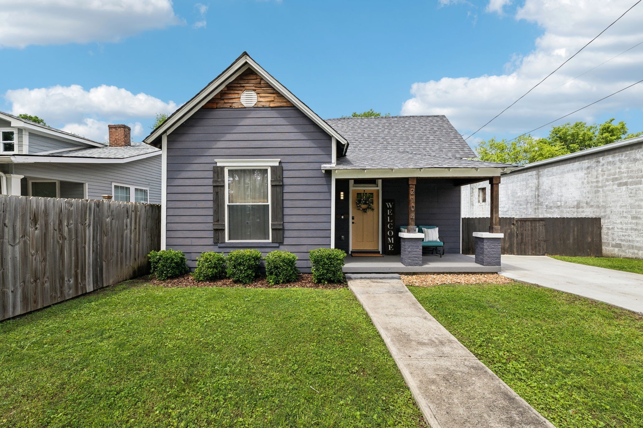2104 Buchanan St Property Photo 5