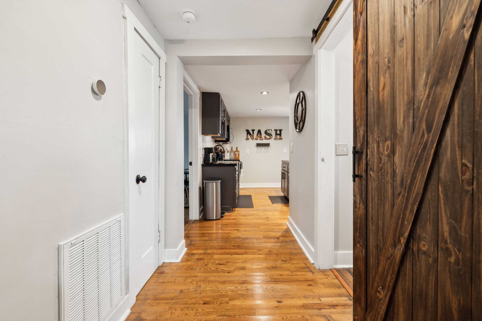 2104 Buchanan St Property Photo 17