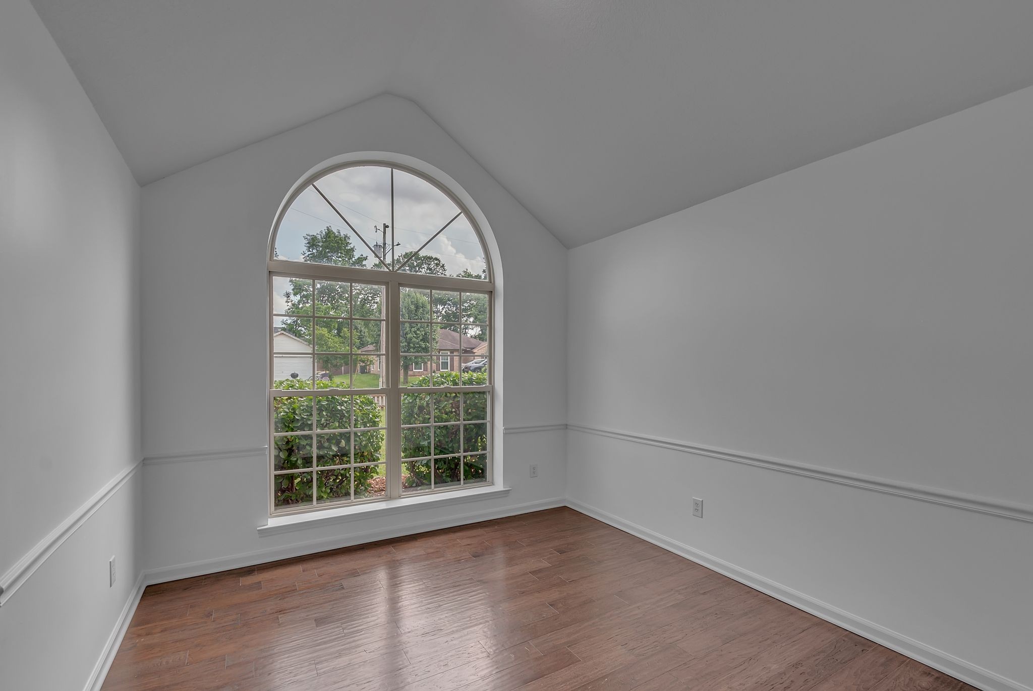 2240 Joann Dr Property Photo 4