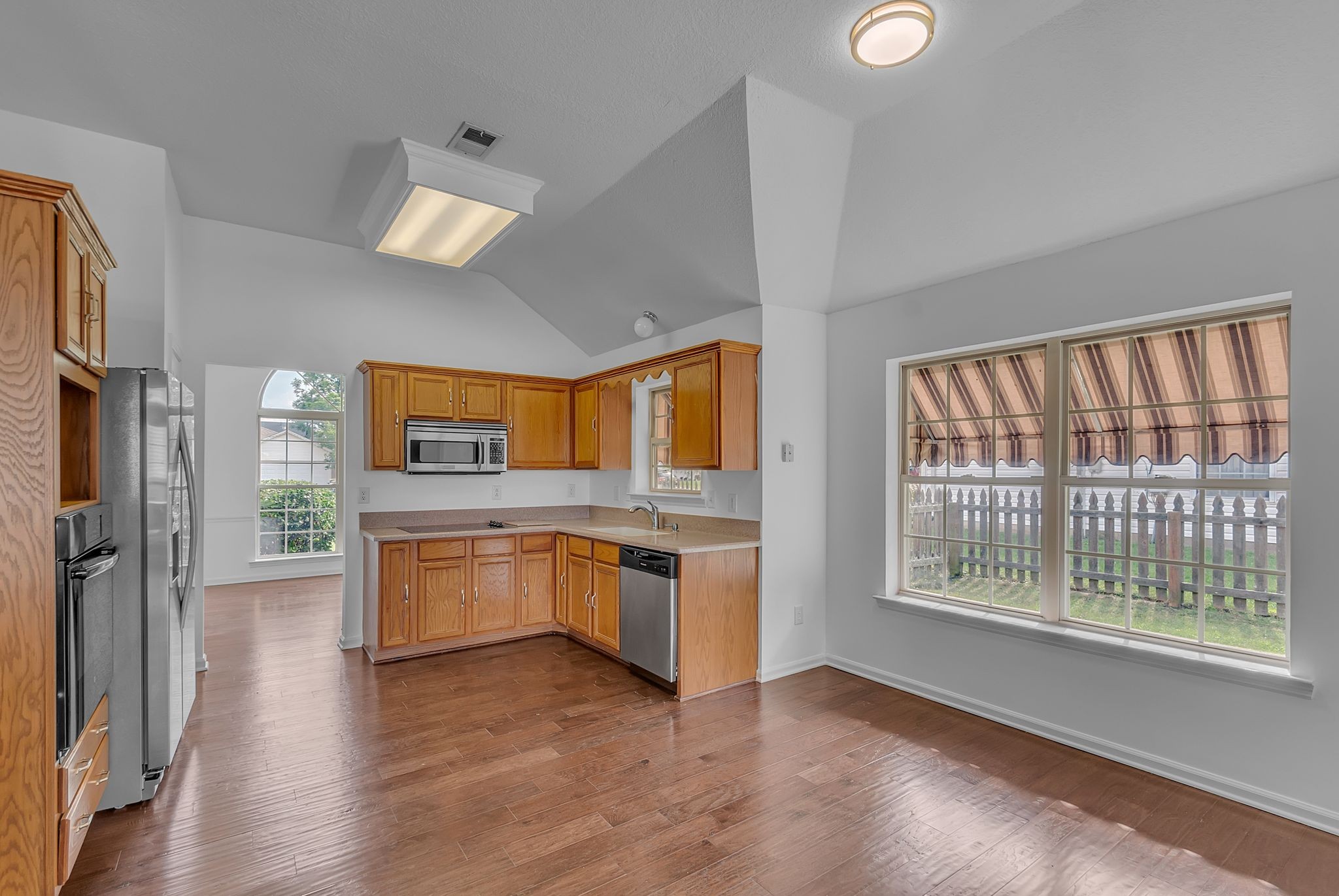 2240 Joann Dr Property Photo 6