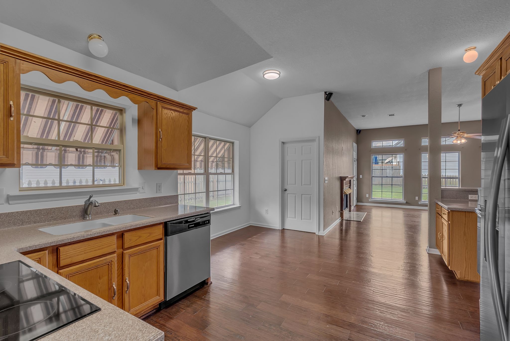 2240 Joann Dr Property Photo 8