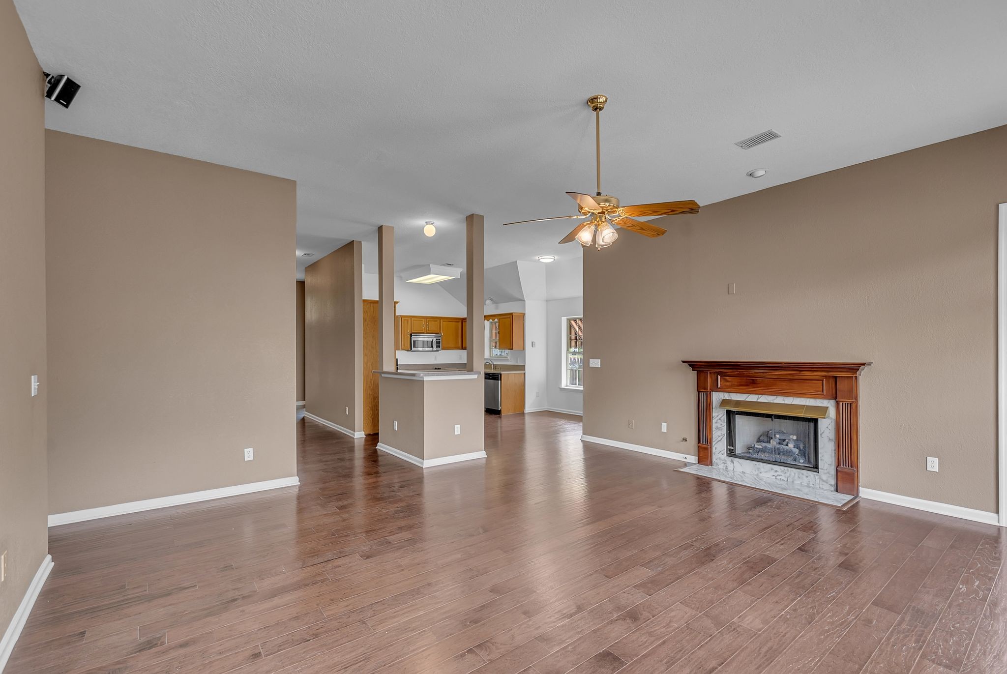 2240 Joann Dr Property Photo 12