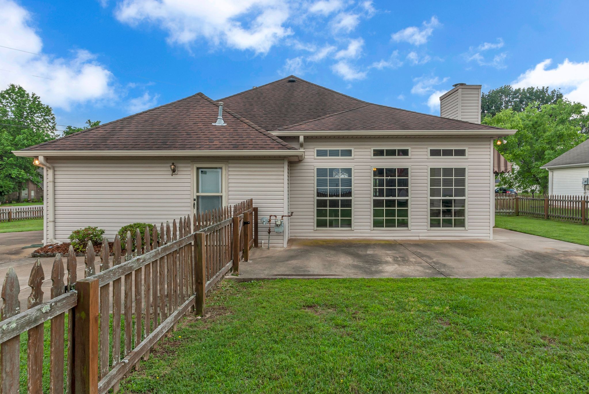 2240 Joann Dr Property Photo 23