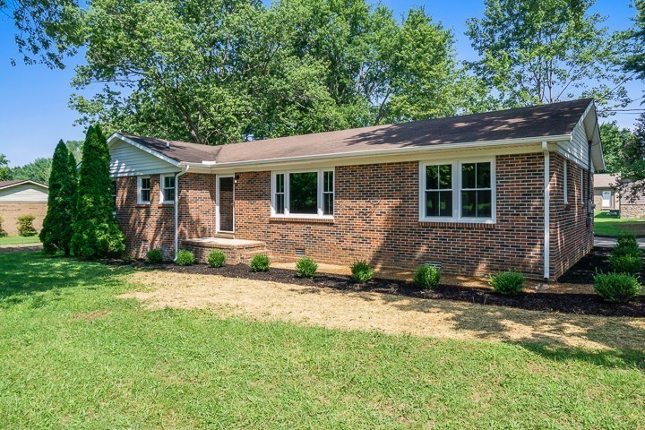 814 Chickasaw Trl Property Photo 1