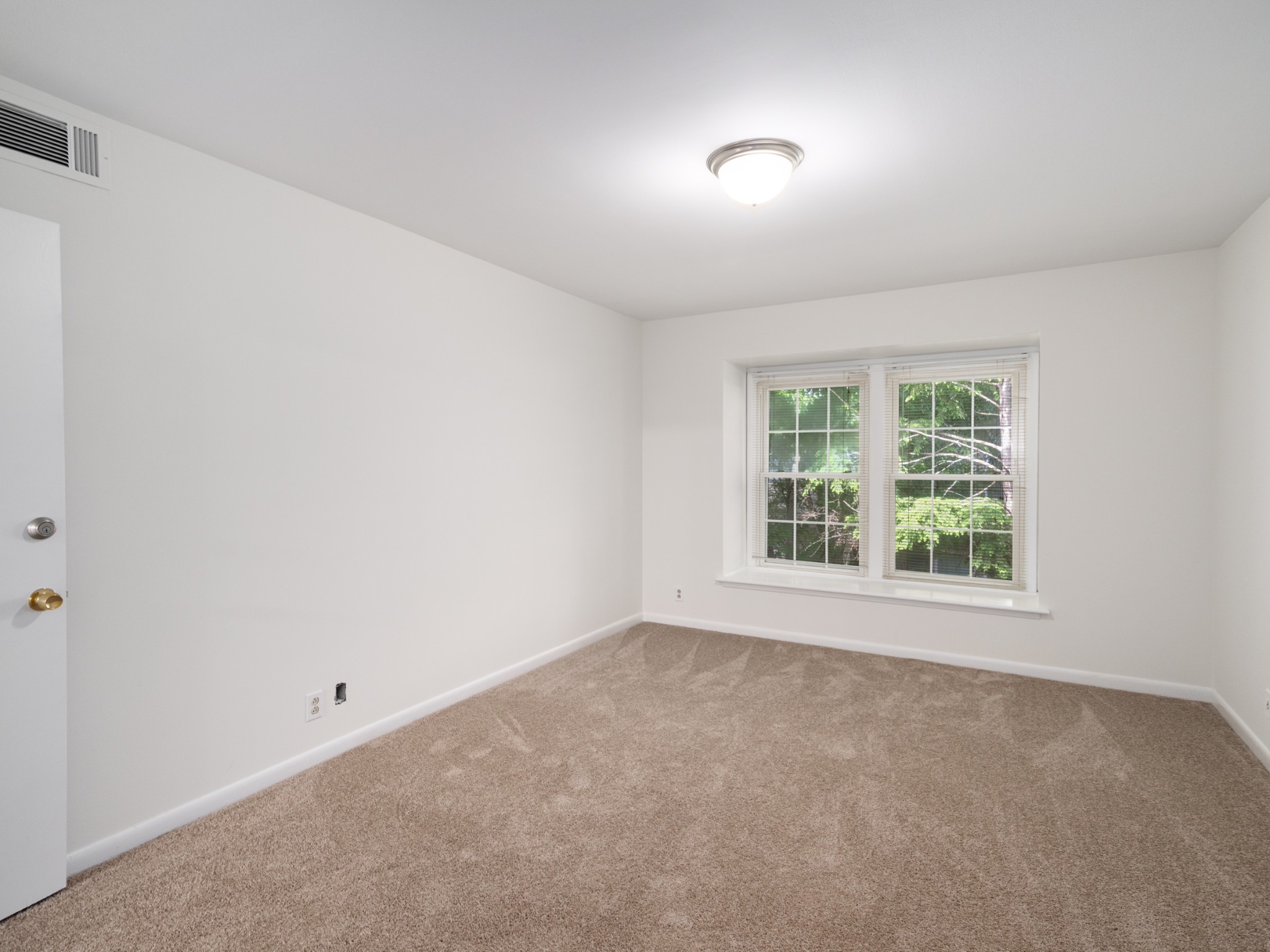 3000 Hillsboro Pike Property Photo 24