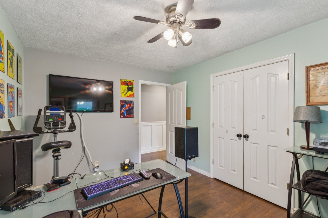 3130 Valley Bend Rd Property Photo 17