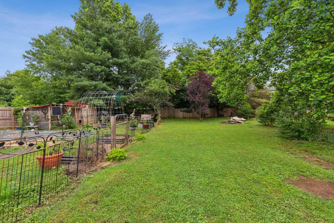 3130 Valley Bend Rd Property Photo 37