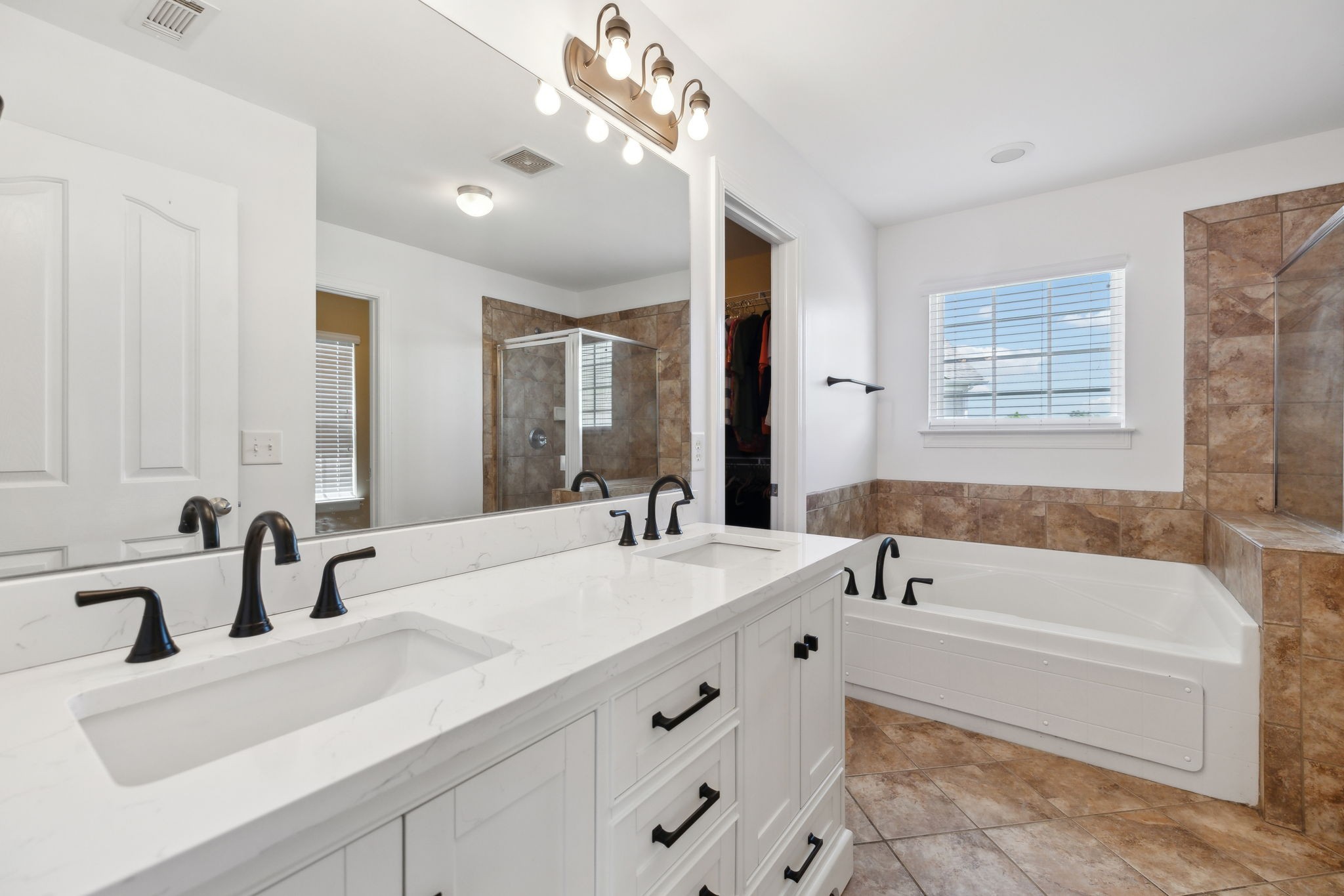 3511 Blaze Dr Property Photo 20