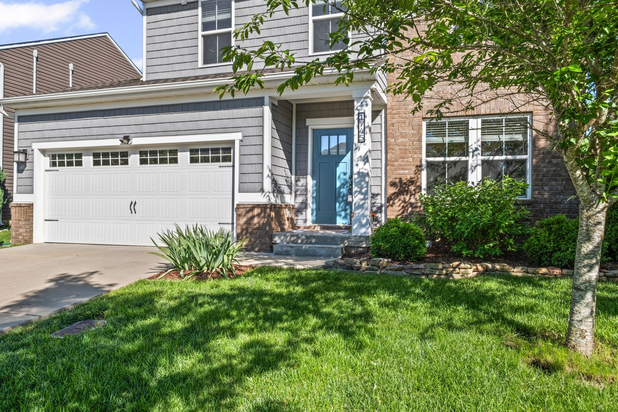 1745 Eastwick Ln Property Photo 3