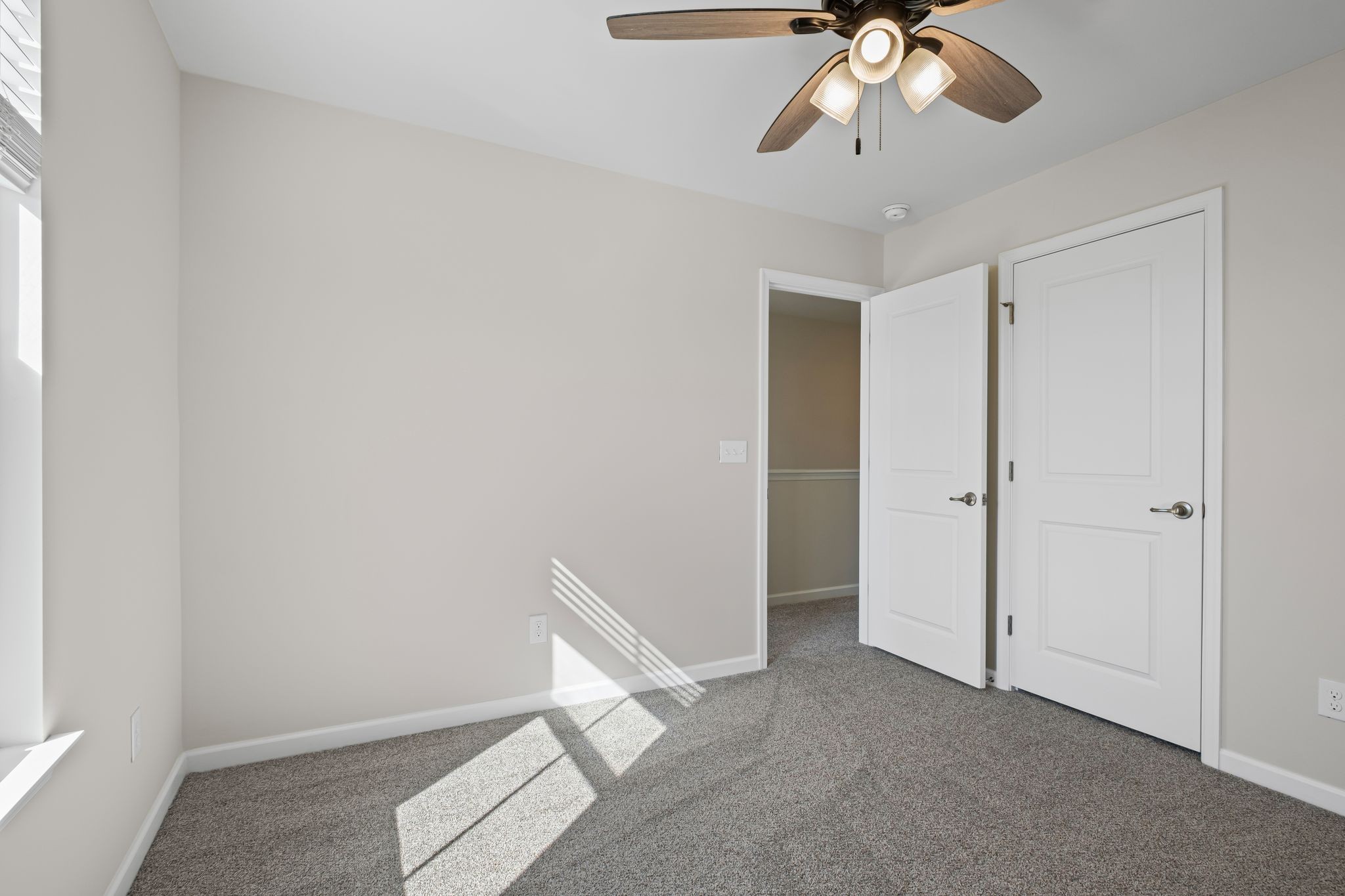1745 Eastwick Ln Property Photo 27