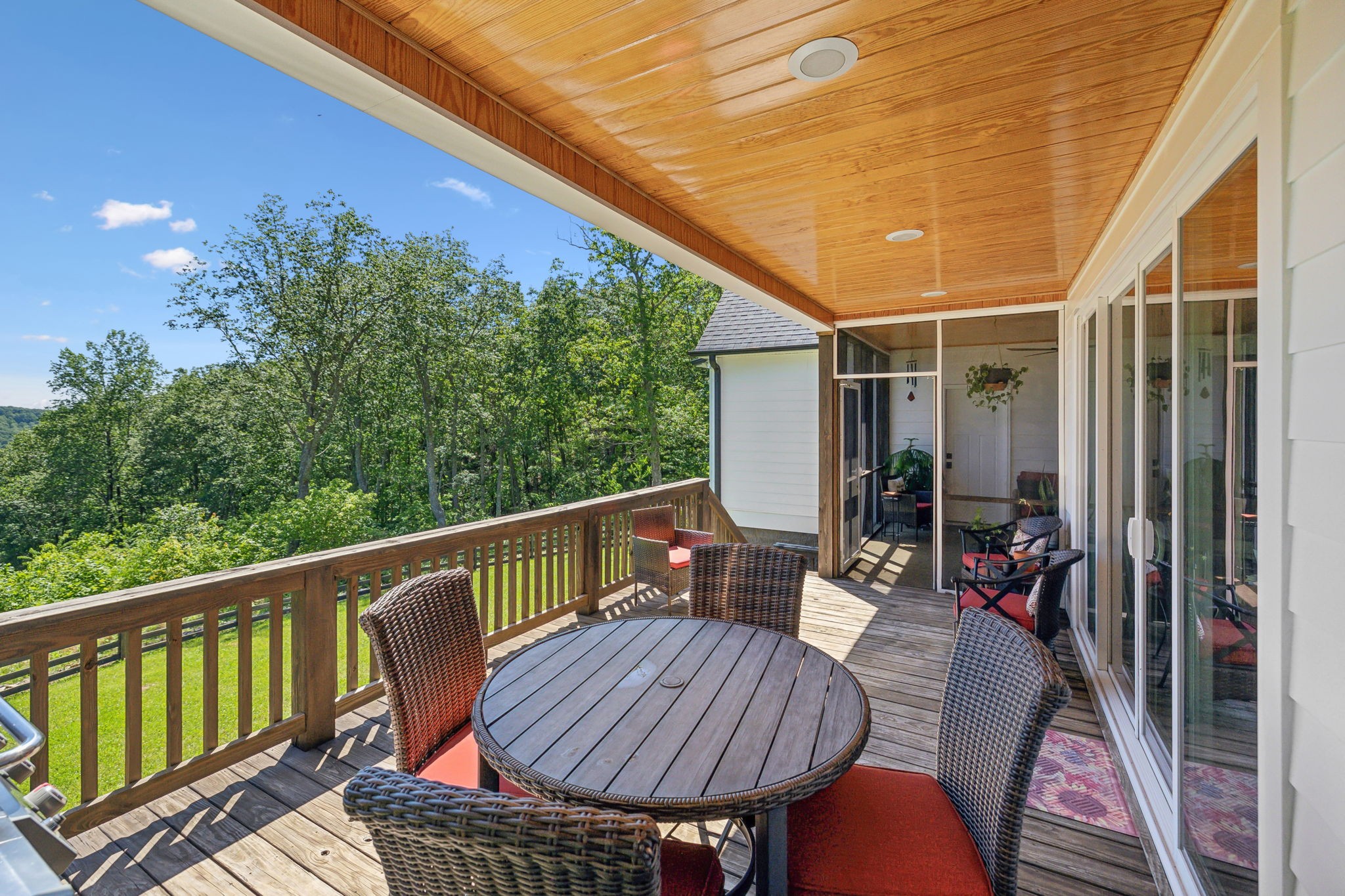 202 Sunset Bluff Dr Property Photo 57