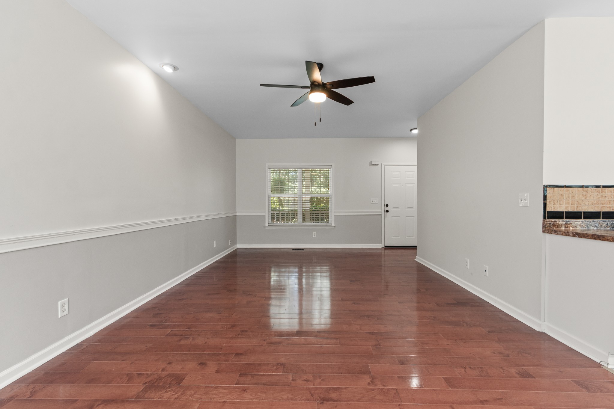 2905 Burtonwood Dr Property Photo 10