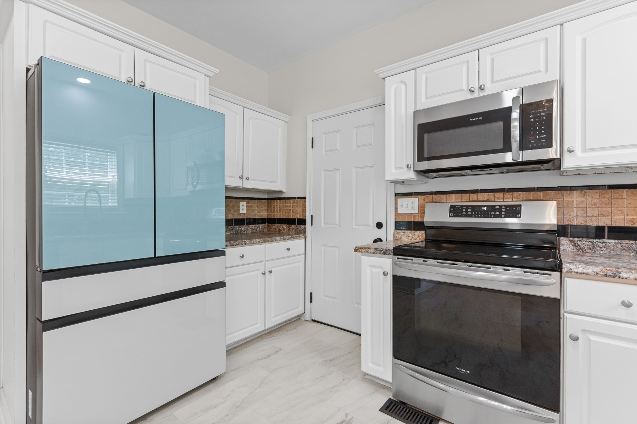 2905 Burtonwood Dr Property Photo 15