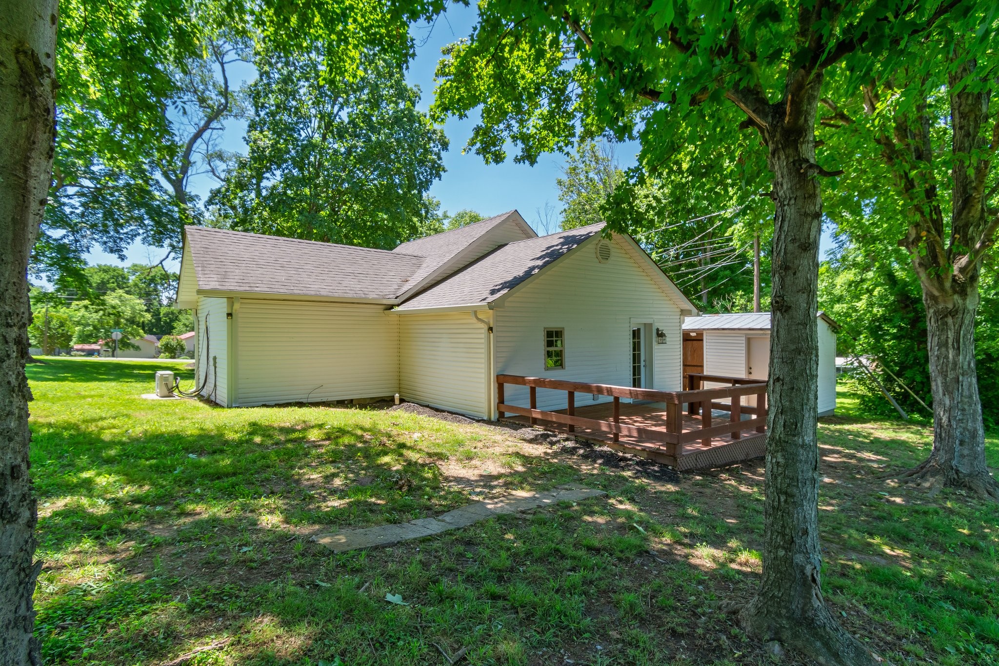 210 Westover Dr Property Photo 39