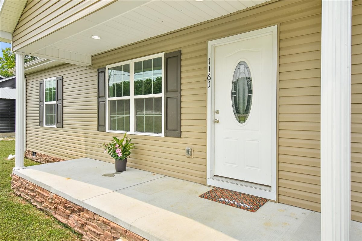 1161 Honey Ln Property Photo 2