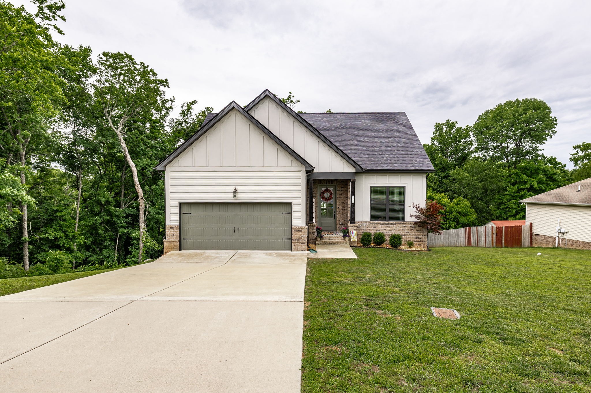 773 Fox Ridge Dr Property Photo 2