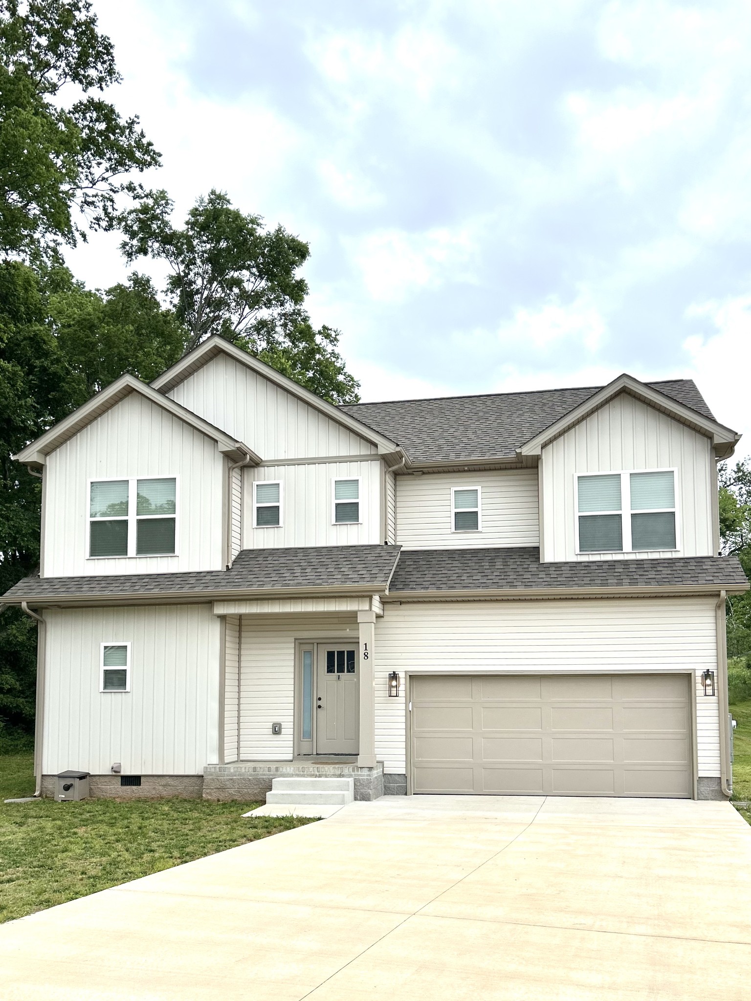 18 Dixie Bee Ct Property Photo 1