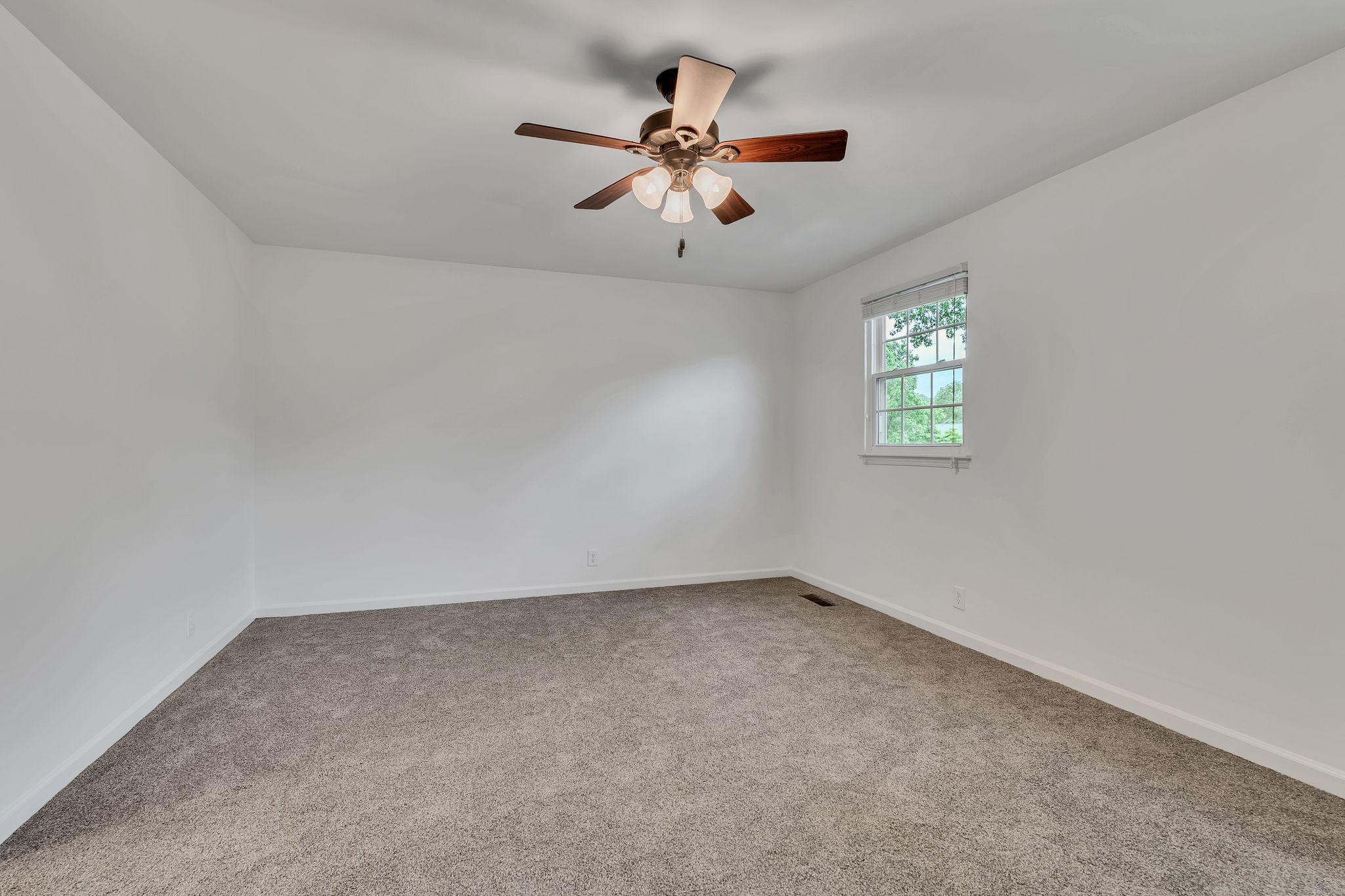 134 Boxwood Dr Property Photo 32