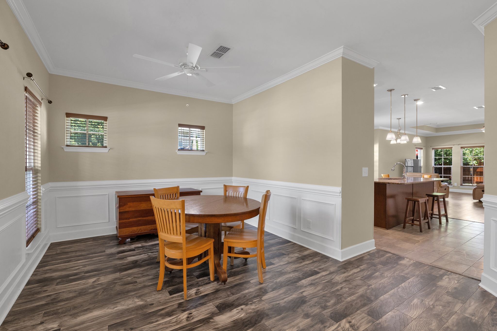 1596 Winding Creek Dr Property Photo 10