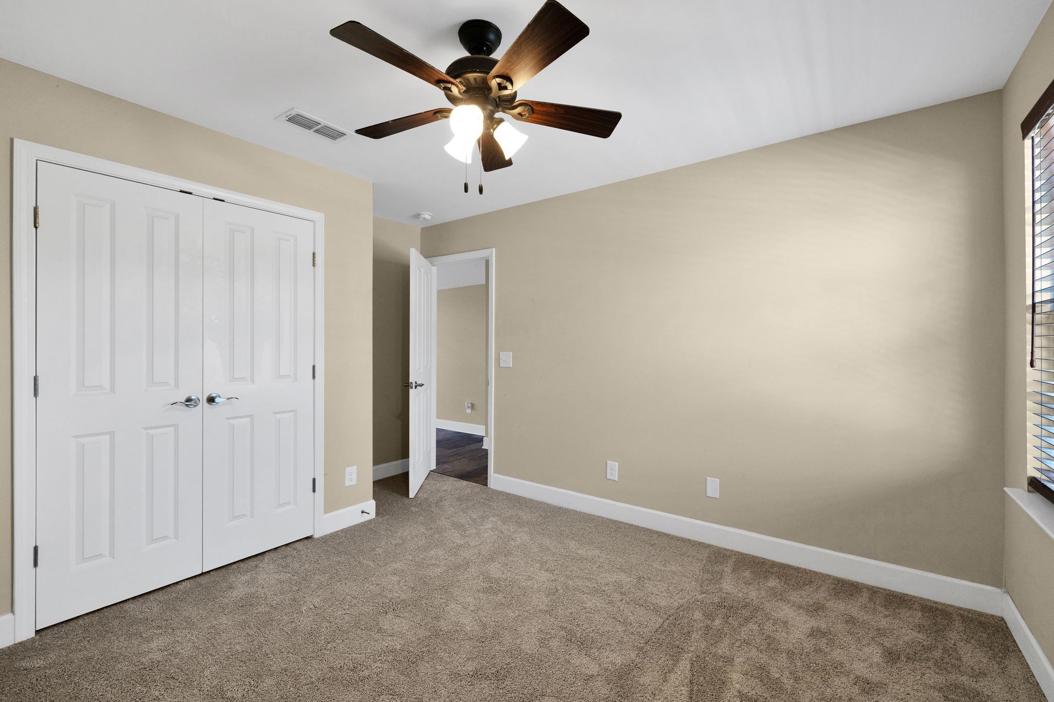 1596 Winding Creek Dr Property Photo 26