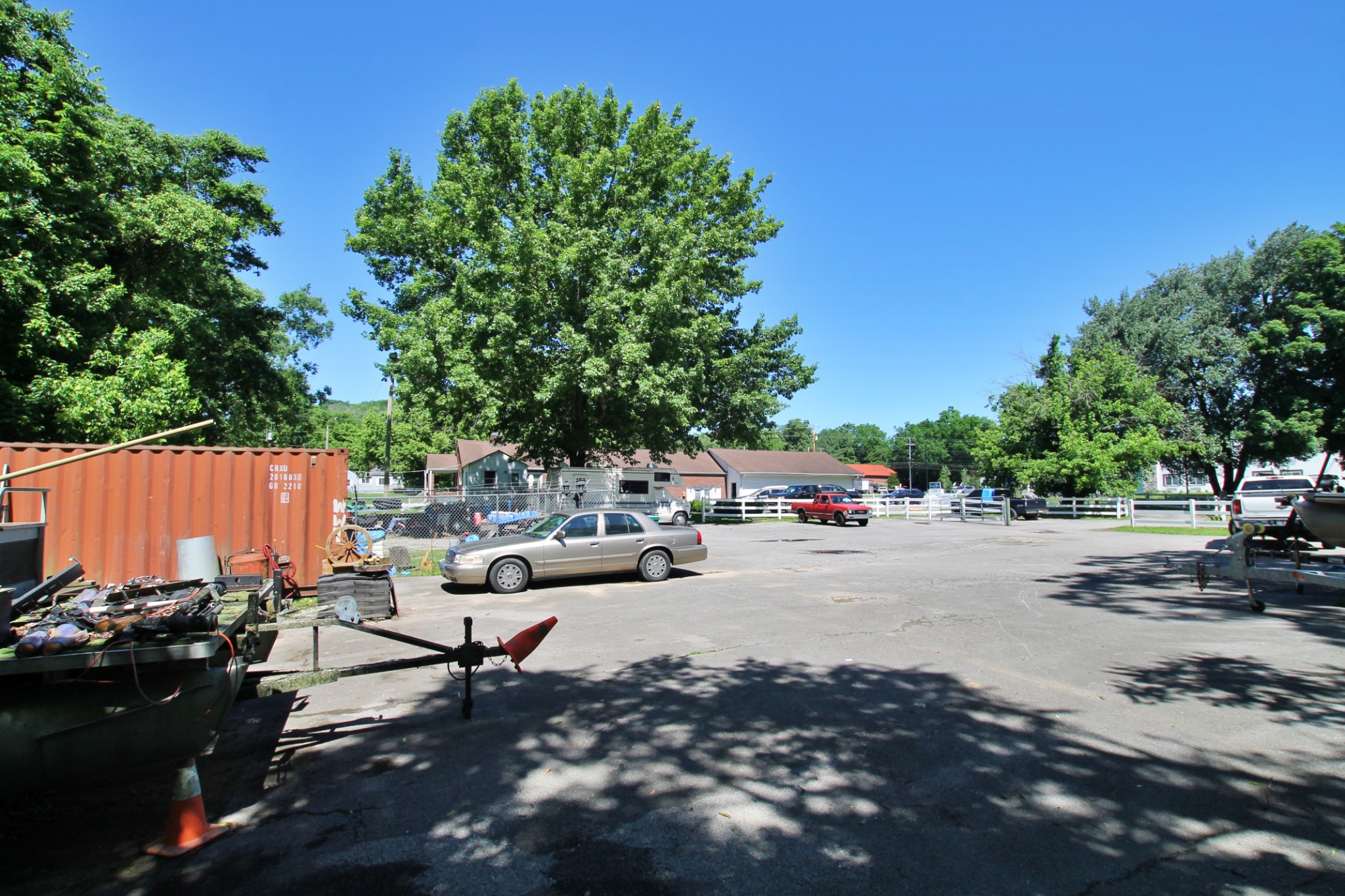 1063 Louisville Hwy Property Photo 8