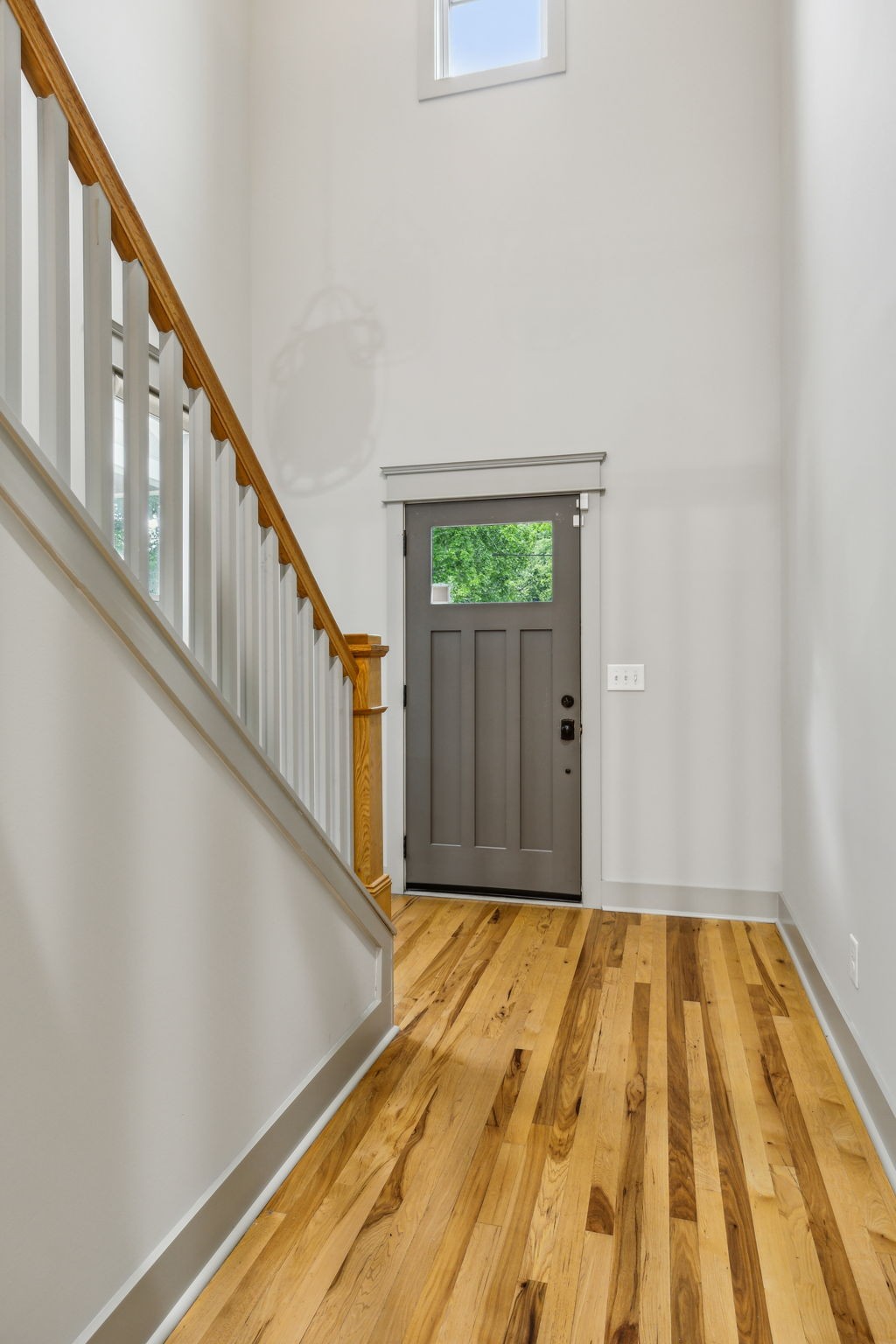 1203 Chester Ave Property Photo 10