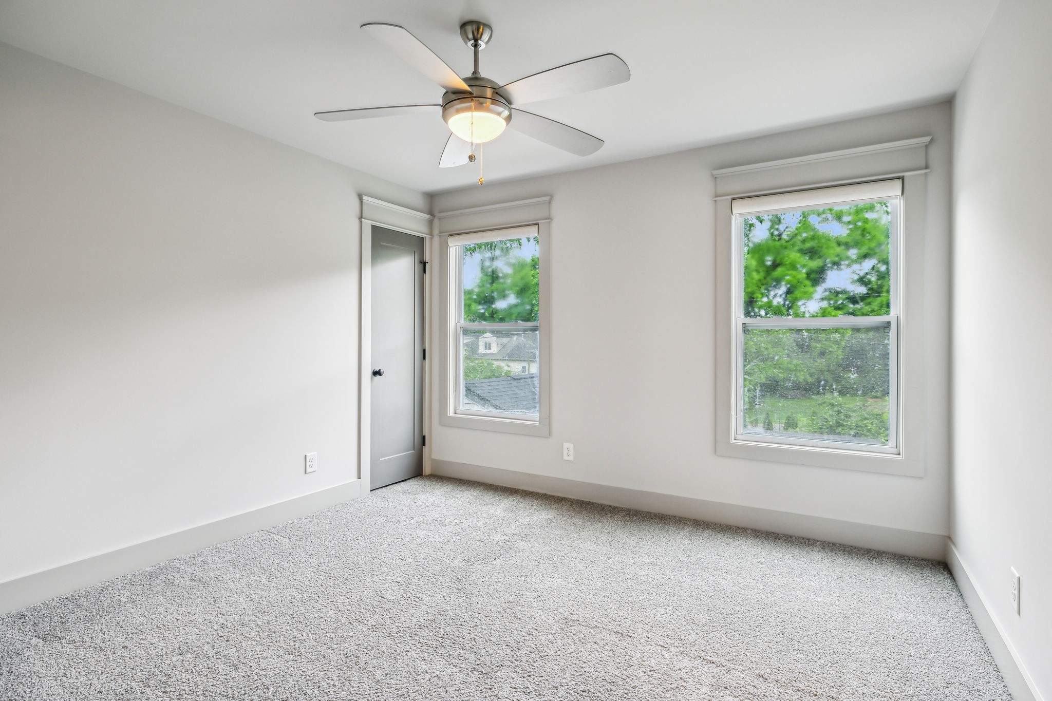 1203 Chester Ave Property Photo 21