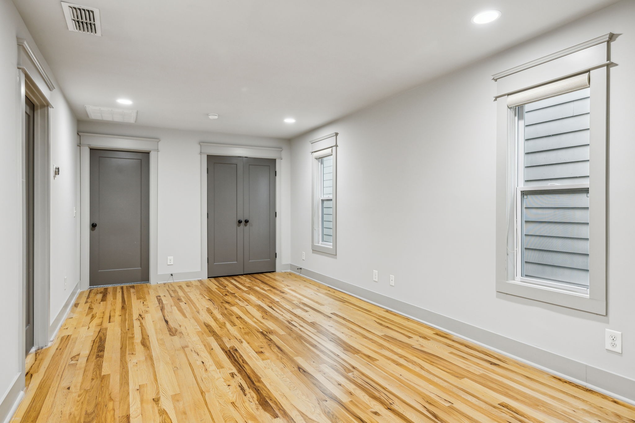 1203 Chester Ave Property Photo 27