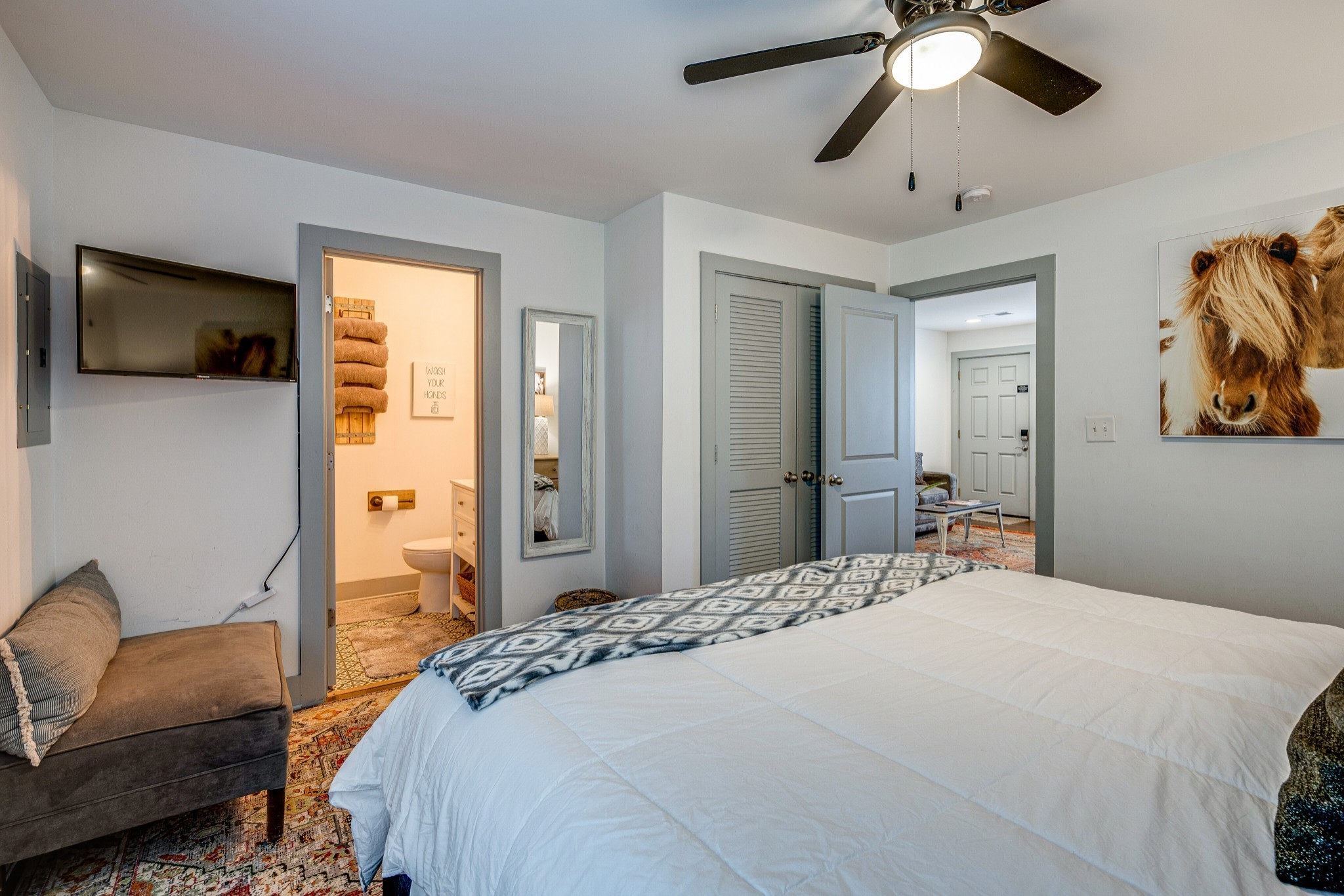 818 Fatherland St Property Photo 8