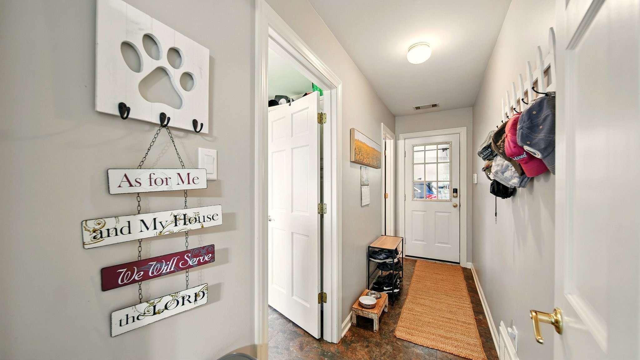 2458 Carrollwood Ln Property Photo 17