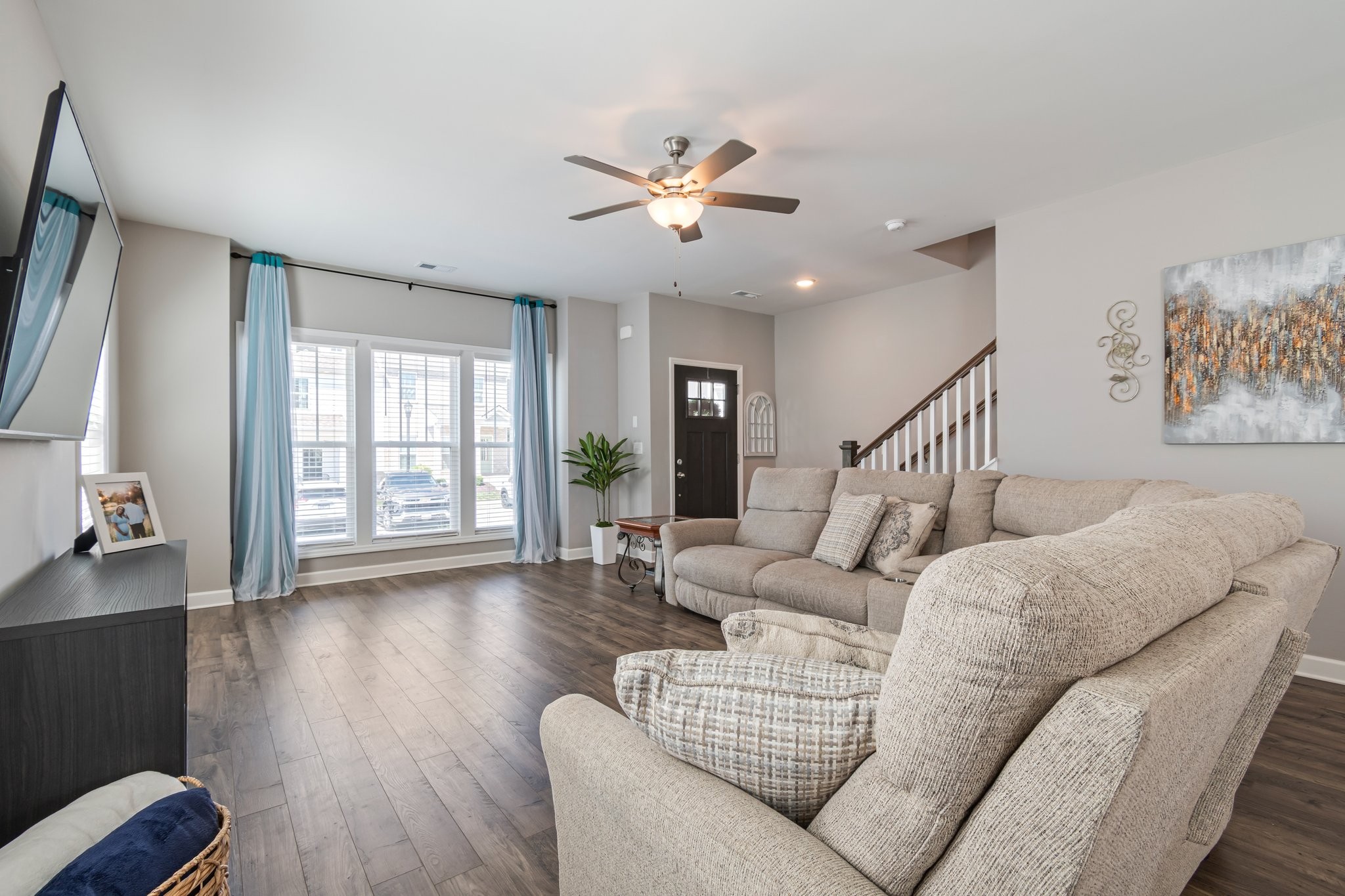 2552 Napa Valley Way Property Photo 23