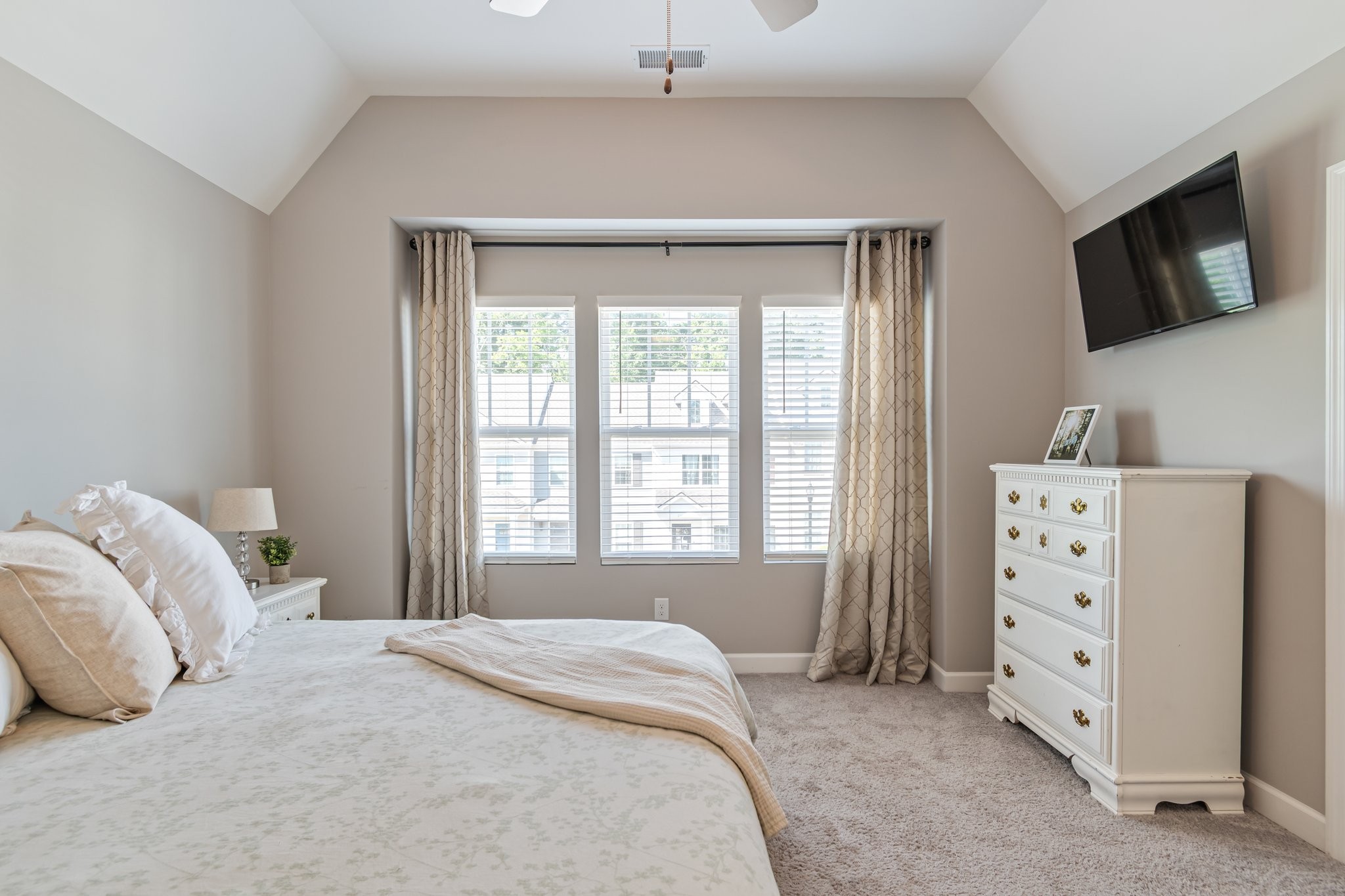 2552 Napa Valley Way Property Photo 33