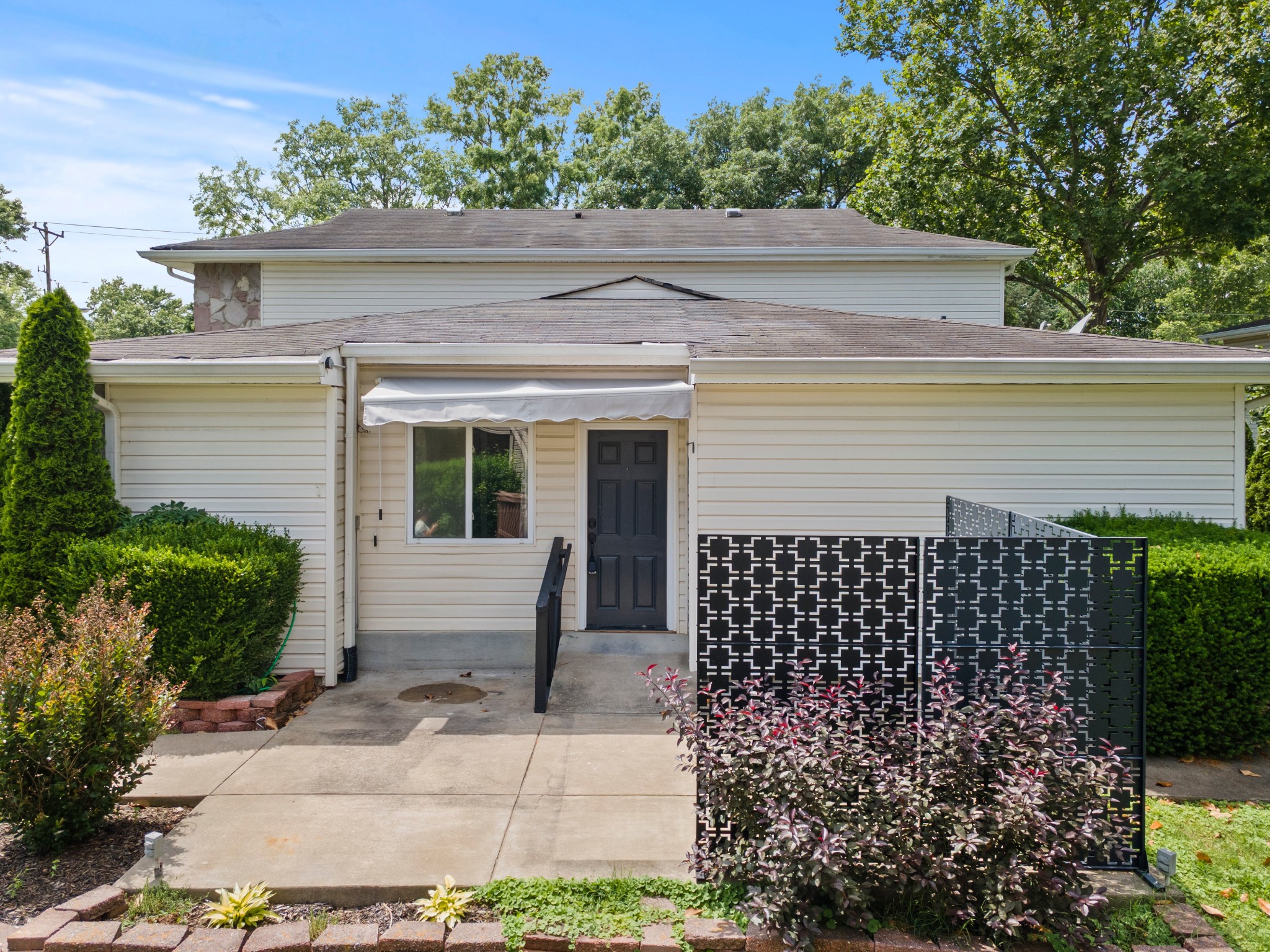 810 Bellevue Rd Property Photo 4