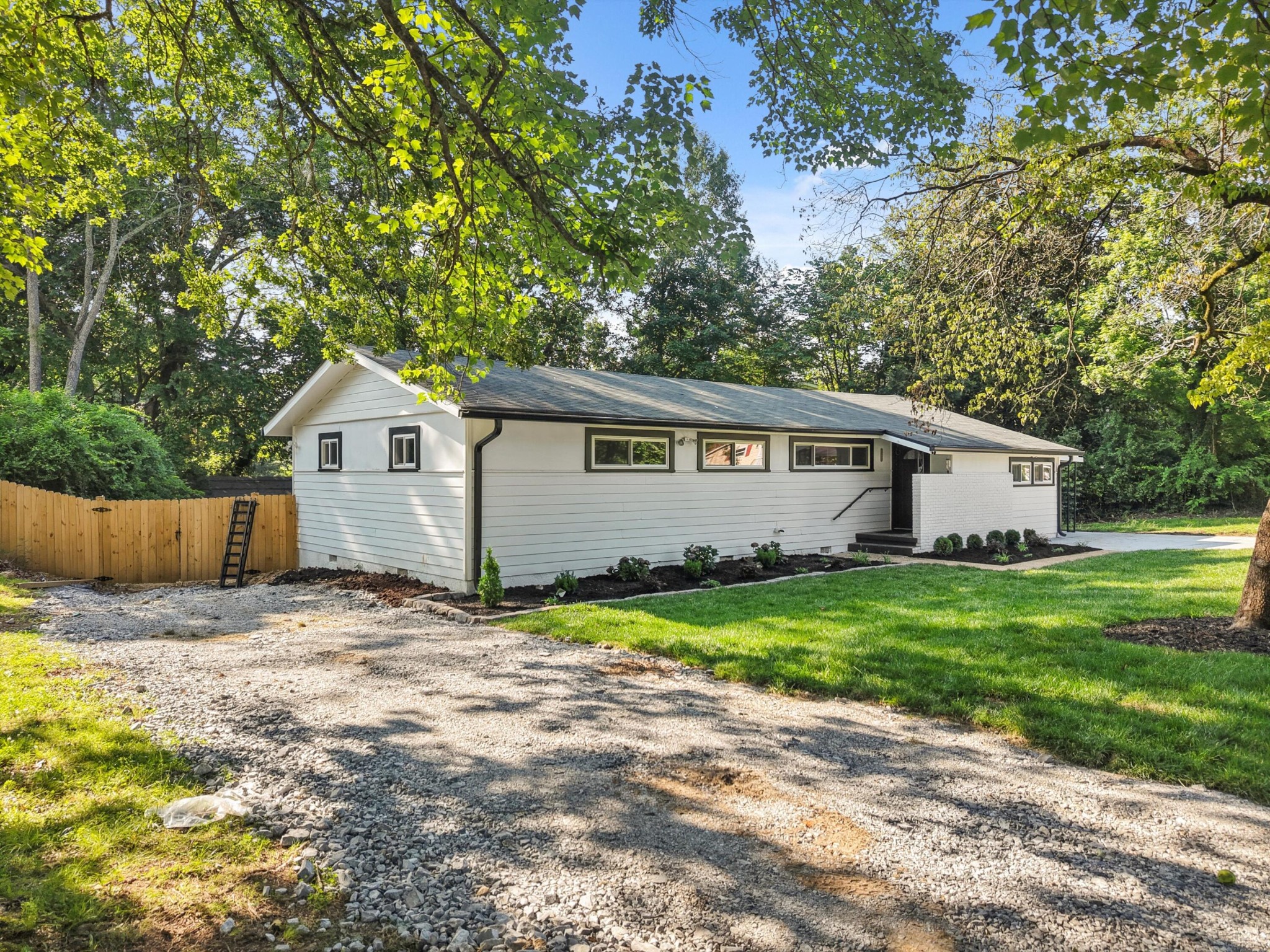 3909 Forest Highland Circle Property Photo 1