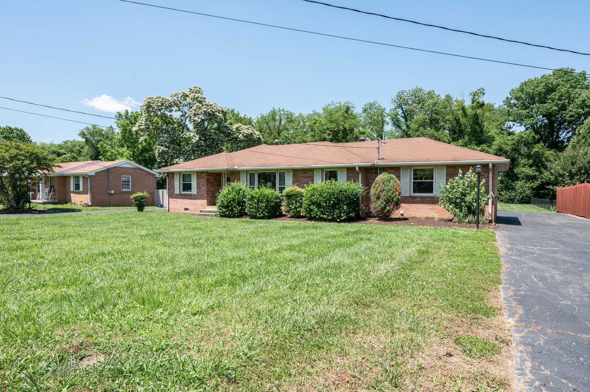 1619 Edgewood Dr Property Photo 3