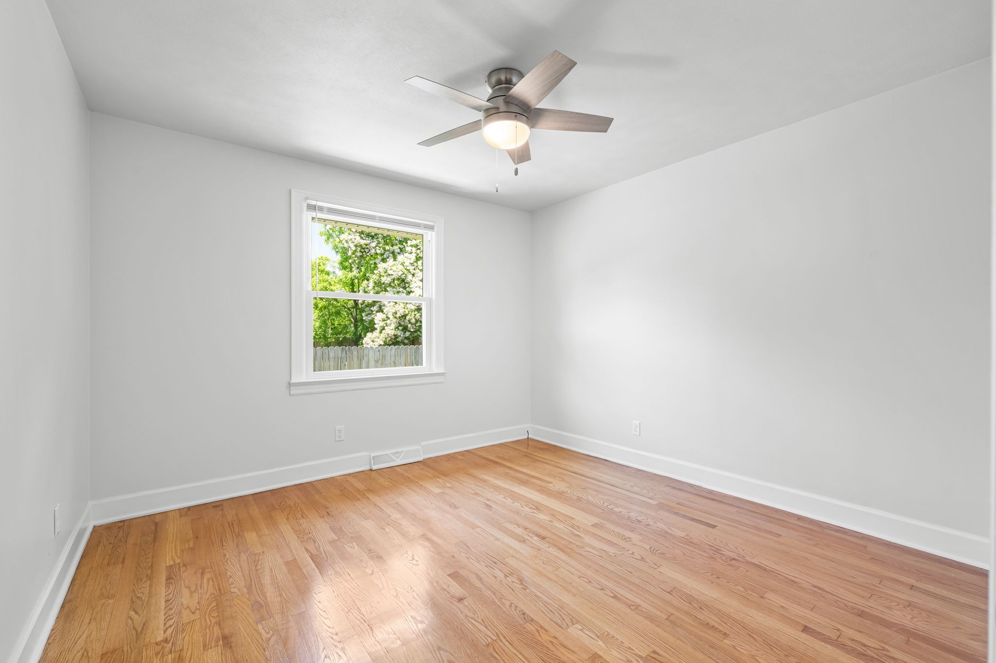 1619 Edgewood Dr Property Photo 14
