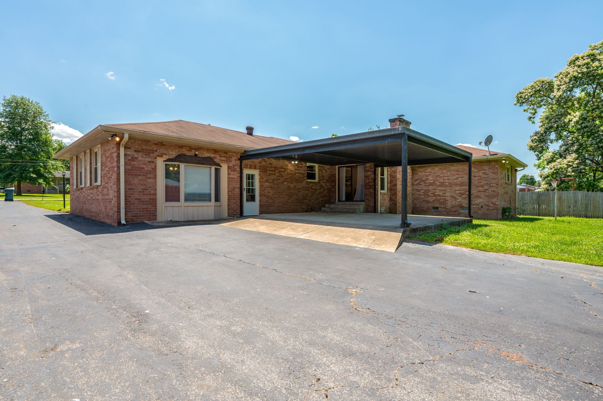 1619 Edgewood Dr Property Photo 41